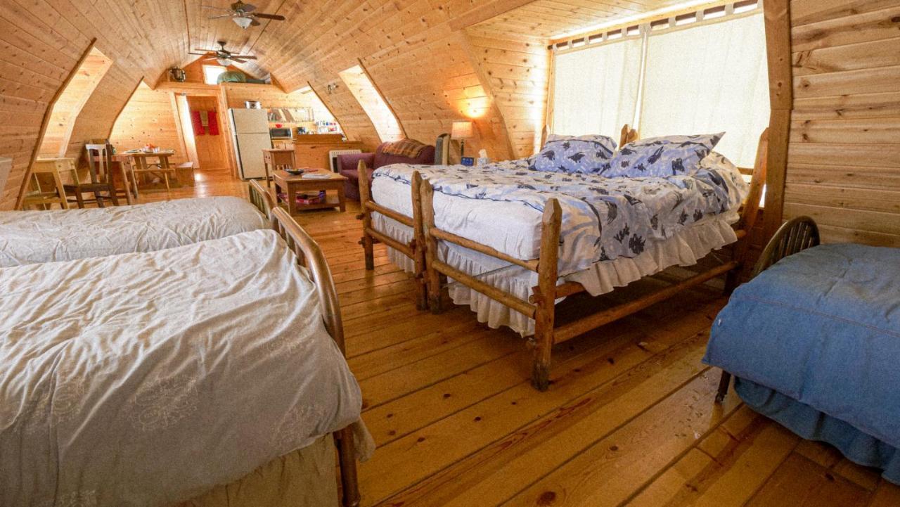Aubin Sky Lodging At The Yl Ranch Savery Экстерьер фото
