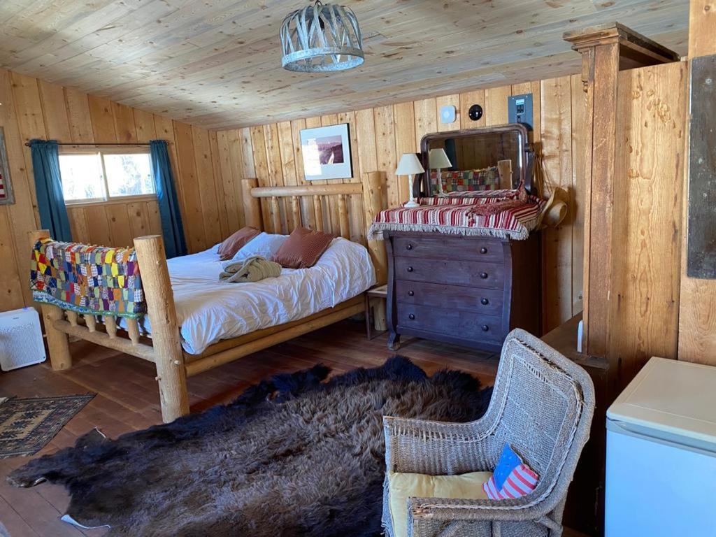 Aubin Sky Lodging At The Yl Ranch Savery Экстерьер фото