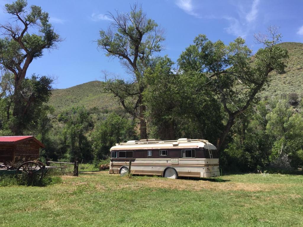 Aubin Sky Lodging At The Yl Ranch Savery Экстерьер фото